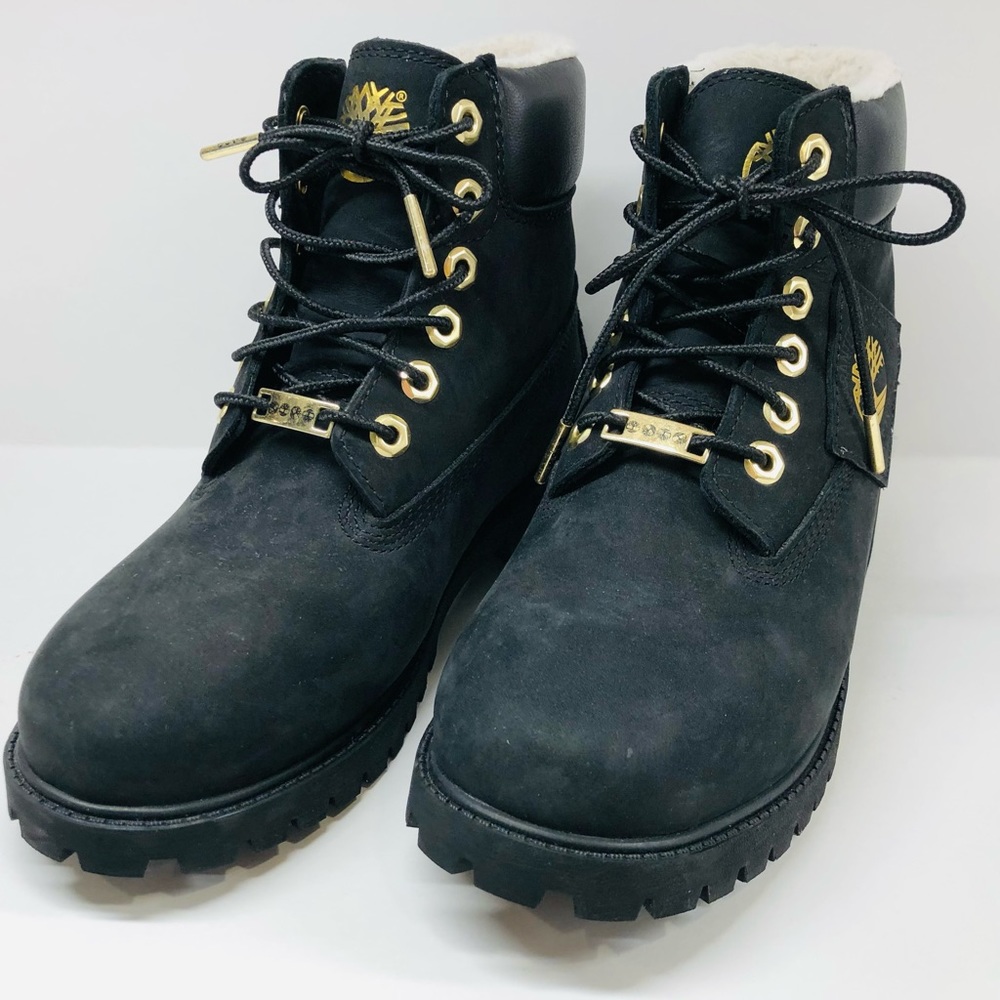 Black waterproof special edition hiking boot